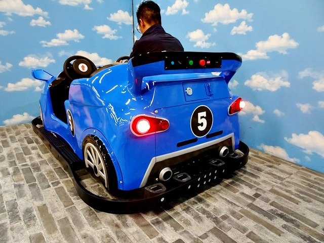 サイドカー白バイ