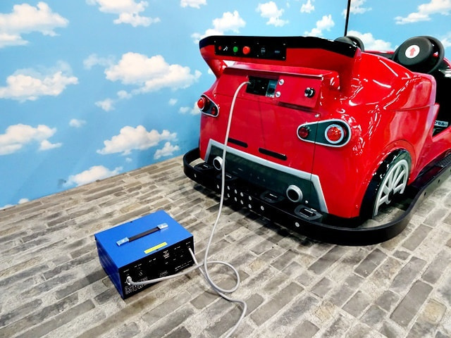 コネクター充電